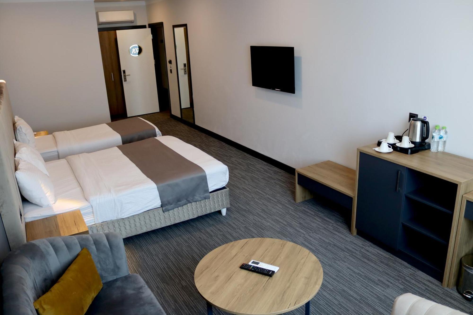 Home Plus Hotel İstanbul Dış mekan fotoğraf