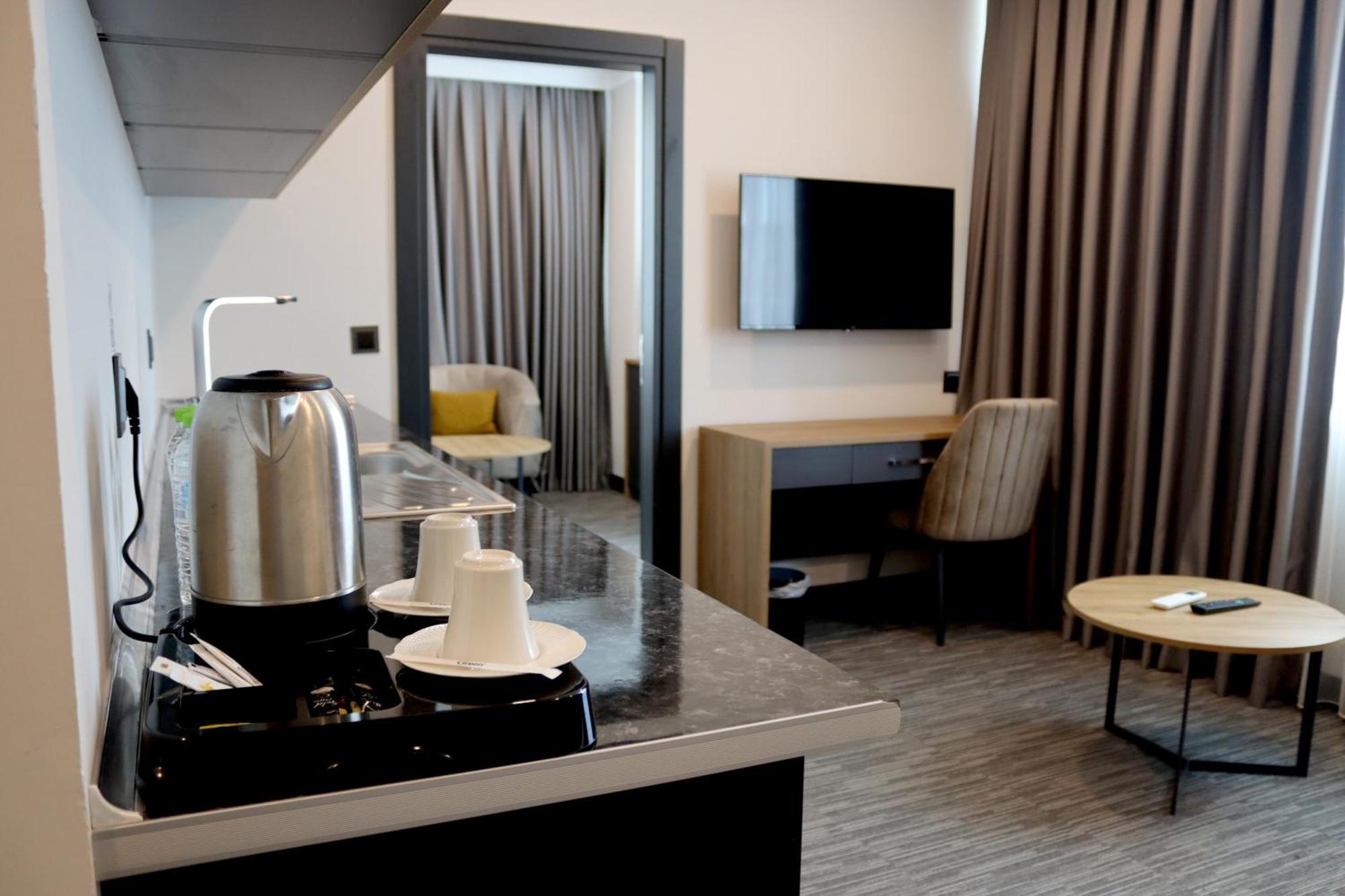 Home Plus Hotel İstanbul Dış mekan fotoğraf